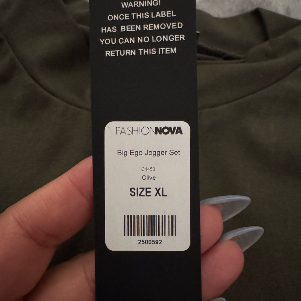 Fashion Nova Olive Long Sleeve Bodysuit Jogger Set - Picture 7 of 8